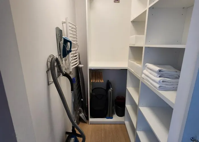Premium Spire Apartment +Parking